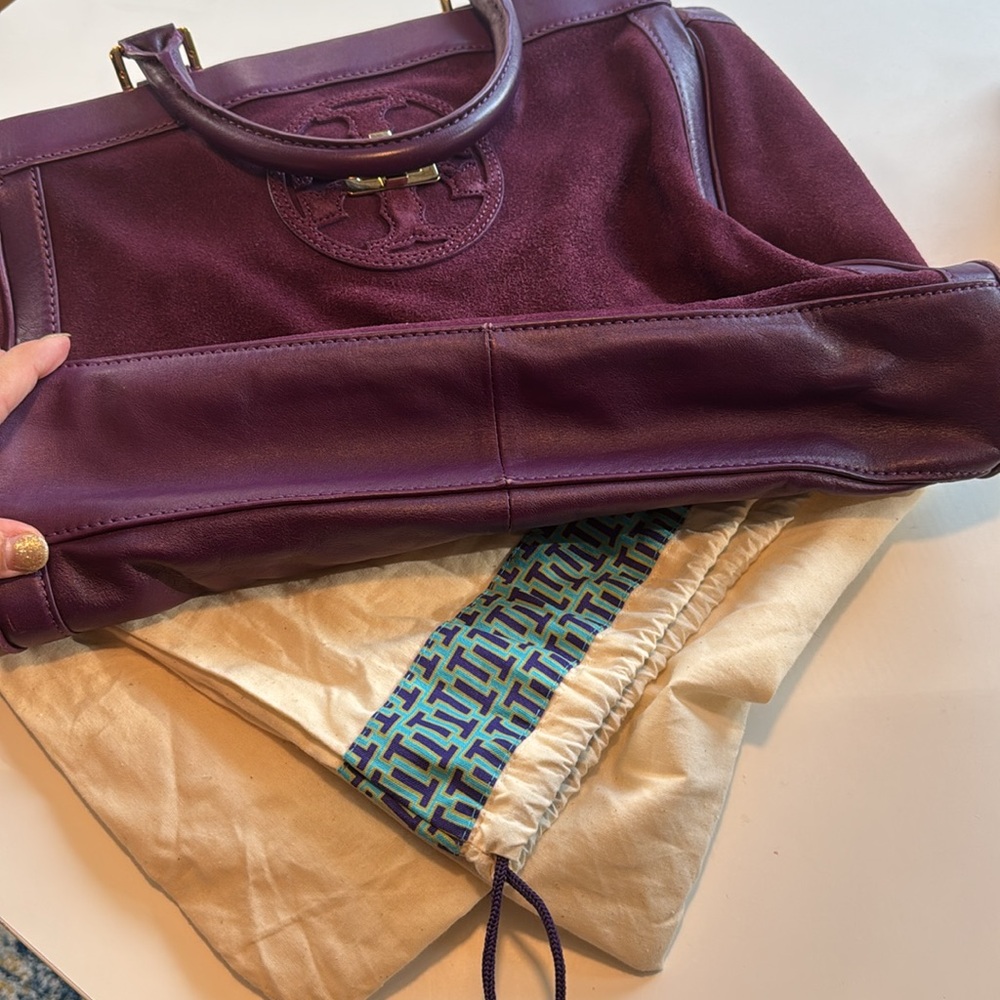 Tory Burch purple suede leather purse crossbody tote bag with gold hardware - Picture 6 of 10